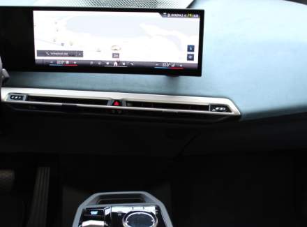 BMW - iX