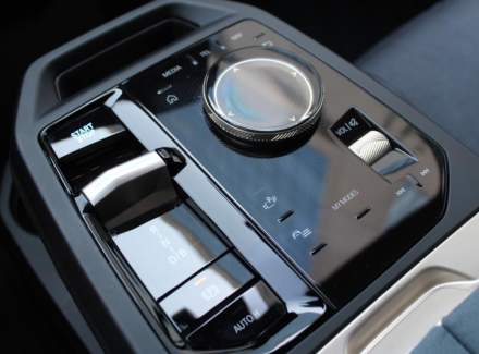 BMW - iX