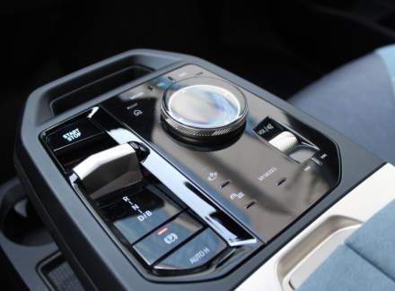 BMW - iX