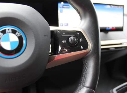 BMW - iX