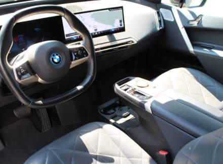 BMW - iX