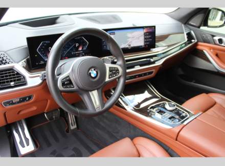 BMW - X7