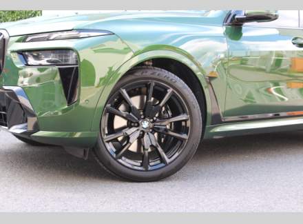BMW - X7