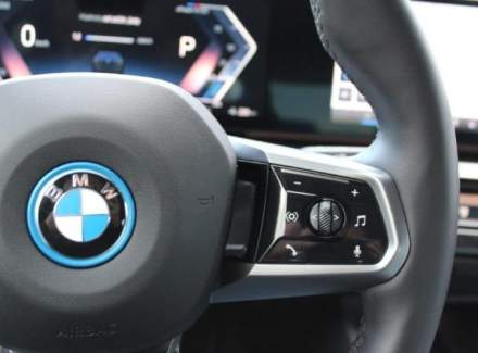 BMW - i5