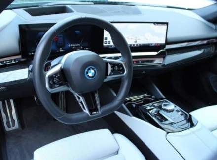 BMW - i5