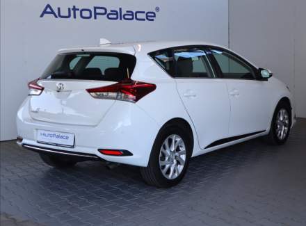 Toyota - Auris