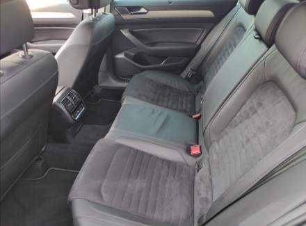 Volkswagen - Passat