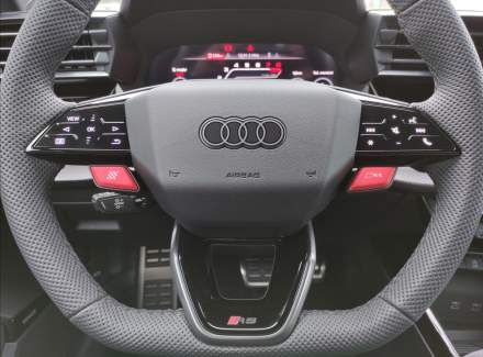Audi - RS 3