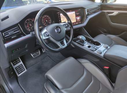 Volkswagen - Touareg