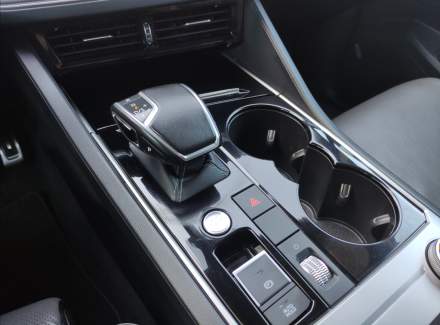 Volkswagen - Touareg