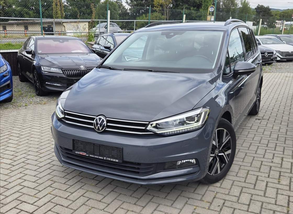 Volkswagen - Touran