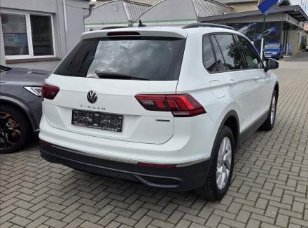 Volkswagen - Tiguan