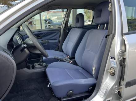 Mitsubishi - Carisma