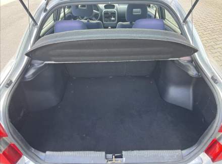 Mitsubishi - Carisma