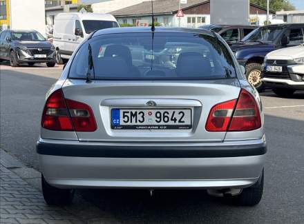 Mitsubishi - Carisma