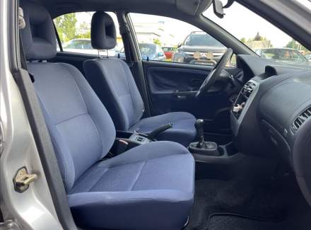 Mitsubishi - Carisma