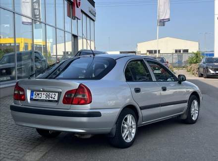 Mitsubishi - Carisma