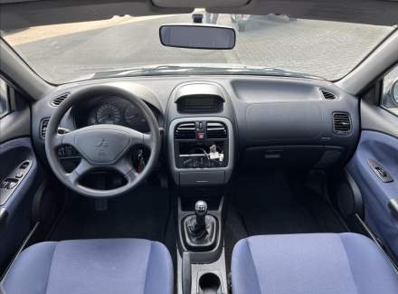 Mitsubishi - Carisma