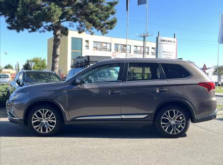 Mitsubishi - Outlander