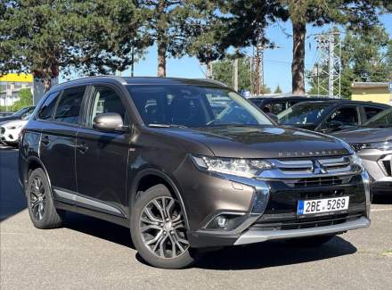 Mitsubishi - Outlander
