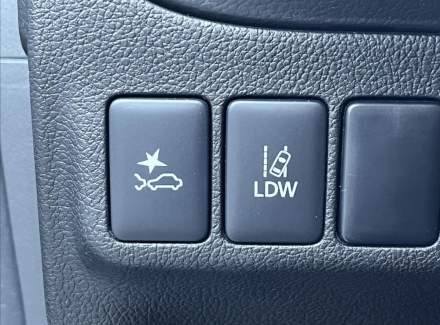 Mitsubishi - Outlander