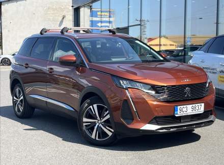 Peugeot - 5008