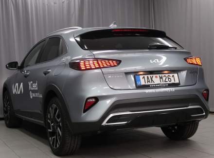 Kia - XCeed