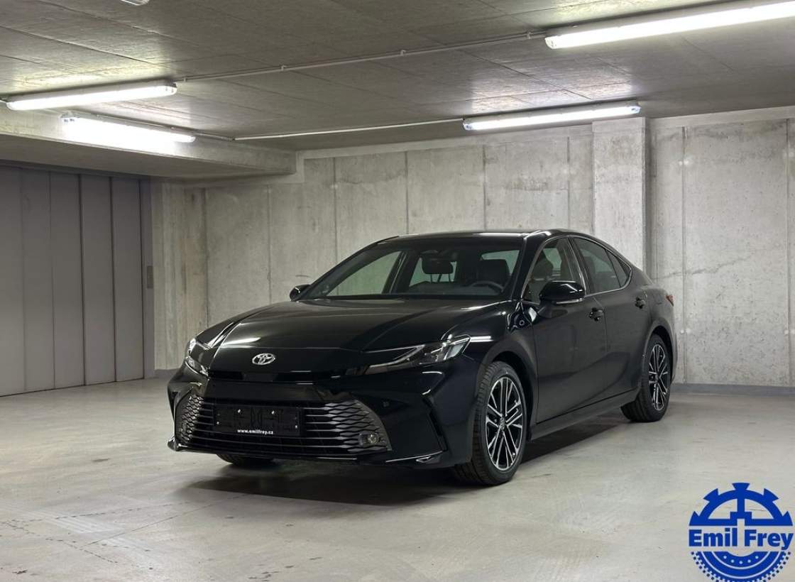 Toyota - Camry