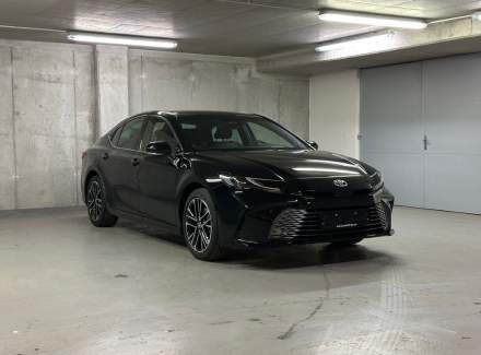 Toyota - Camry