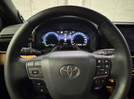 Toyota - Camry