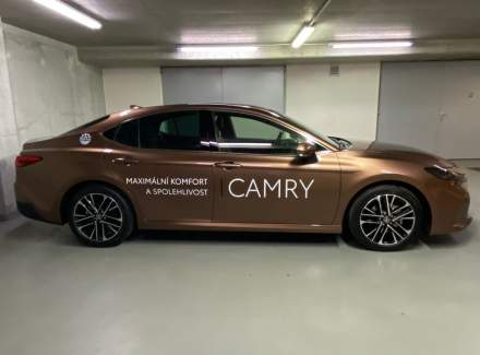 Toyota - Camry
