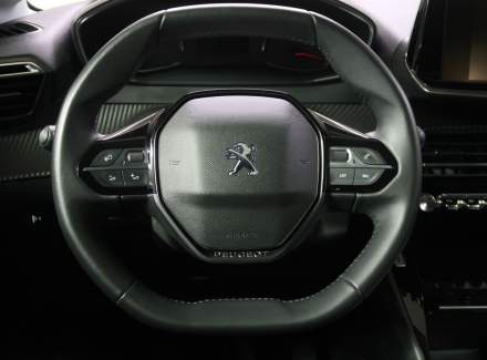 Peugeot - 208