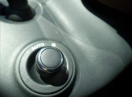 Land Rover - Defender