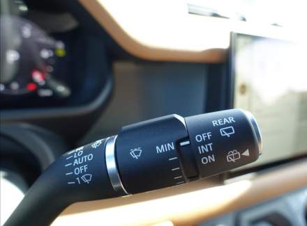 Land Rover - Defender