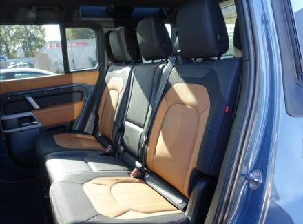 Land Rover - Defender