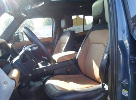 Land Rover - Defender