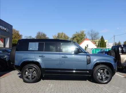 Land Rover - Defender