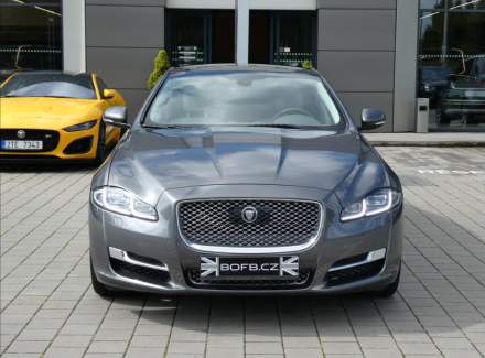 Jaguar - XJ
