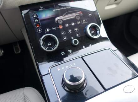 Land Rover - Range Rover Velar