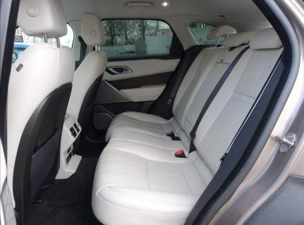 Land Rover - Range Rover Velar