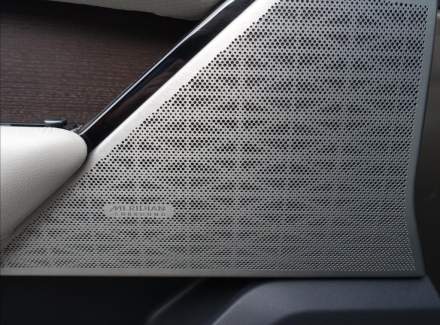 Land Rover - Range Rover Velar