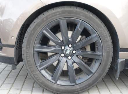 Land Rover - Range Rover Velar