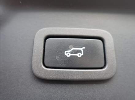 Land Rover - Range Rover Velar