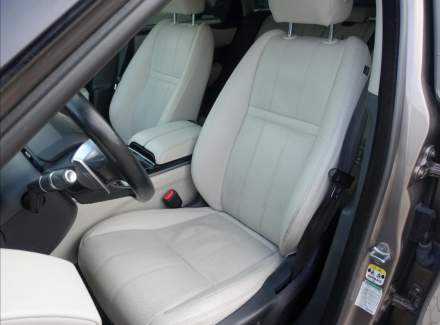 Land Rover - Range Rover Velar