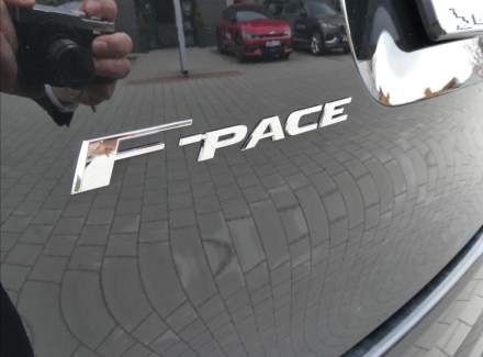 Jaguar - F-Pace