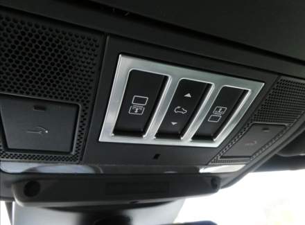 Land Rover - Discovery