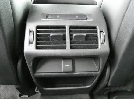 Land Rover - Discovery Sport