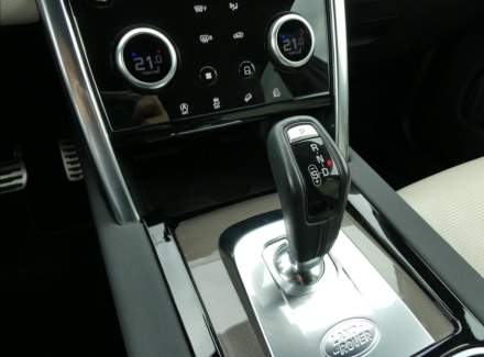 Land Rover - Discovery Sport