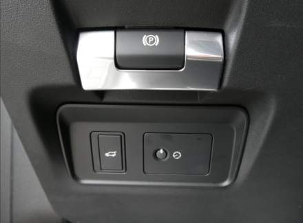 Land Rover - Discovery Sport