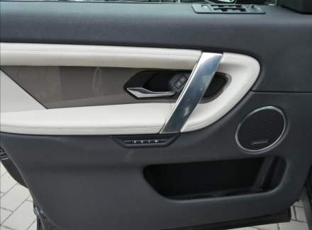 Land Rover - Discovery Sport